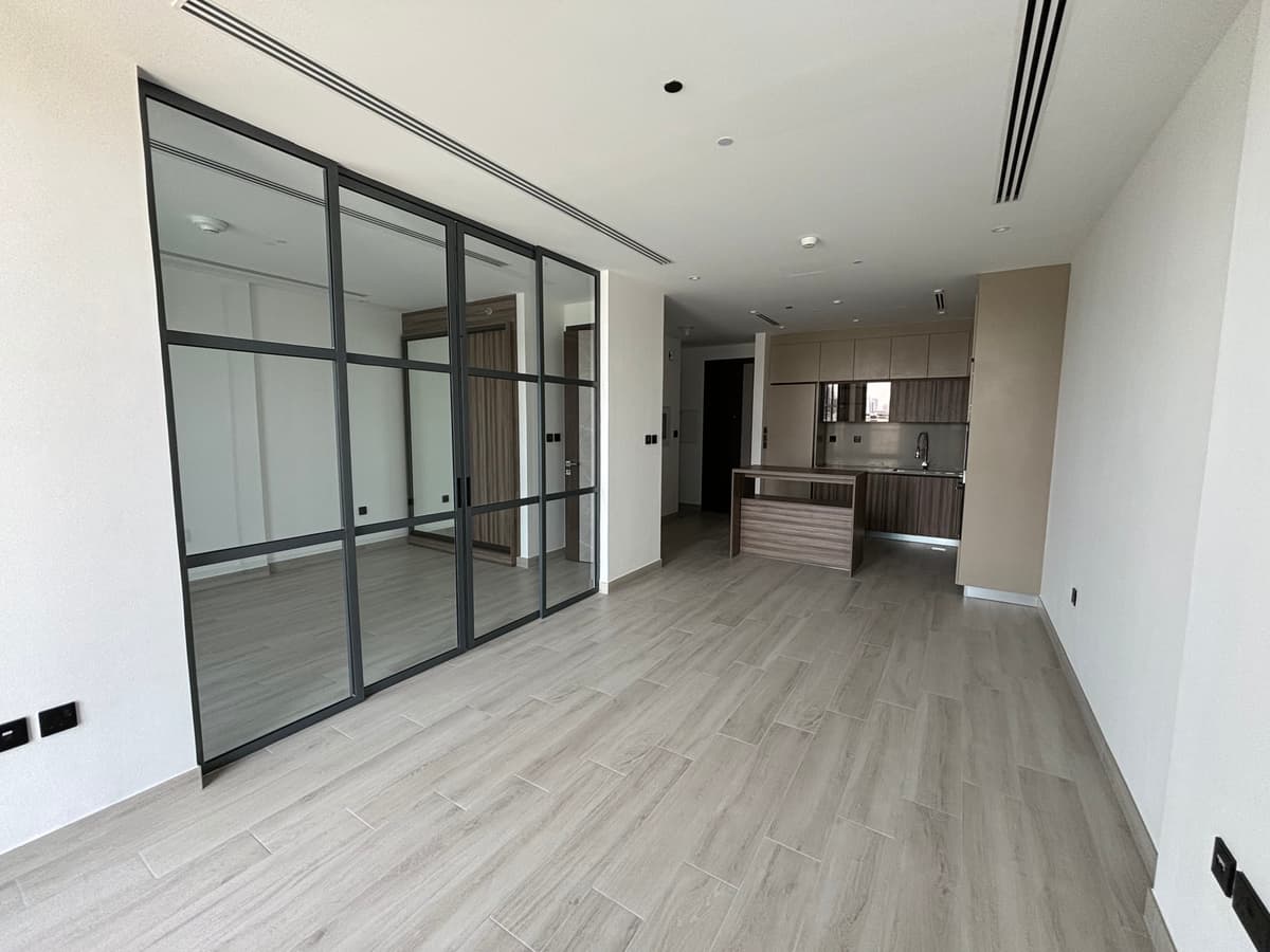 Resale: Apartment | IVY